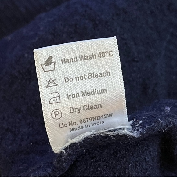 Vintage 90s Monte Carlo Argyle Knit V-Neck Sweater Dark Navy - Picture 6 of 6